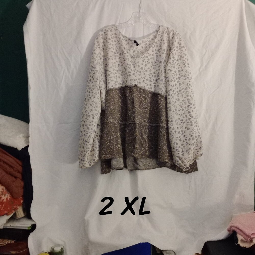 Long sleeve grey floral blouse